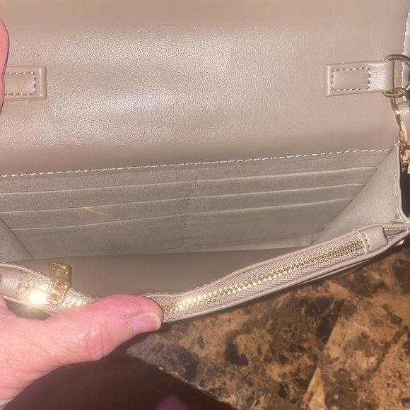 EUC Bebe Los Angeles small handbag with leather and chain strap crossbody bag - Picture 7 of 10